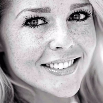 Chantal Janzen - Playboy and Event Shoots Collection in chantaljanzenfan__2723676860969750056_1935898789.jpg - hidden celebrity photo